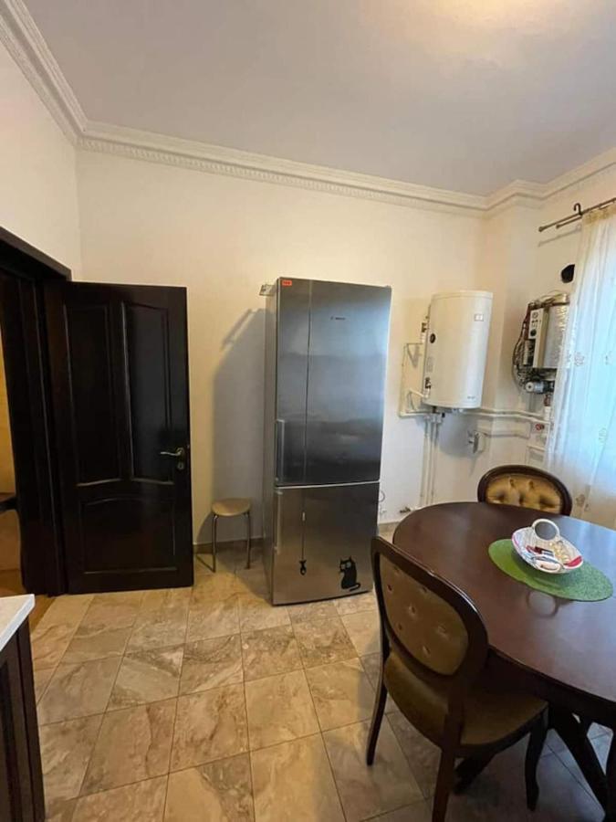 Отель Casa Dobrescu Centura De Nord Крайова Экстерьер фото